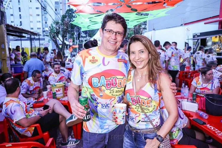 Badudé celebra 26 anos de história com muito frisson em Fortaleza