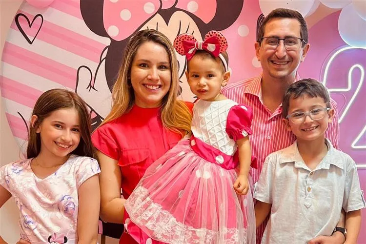 Rayssa Ribeiro e Roberto Victor festejam os dois anos da filha Mariana