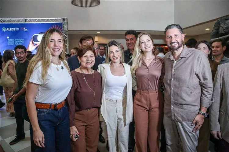 Alece lança Programa Ceará de Valores com foco na formação de jovens cearenses