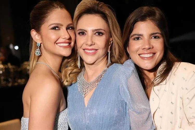 Graça Dias Branco celebra em Brasília o aniversário da filha Gisela Maria