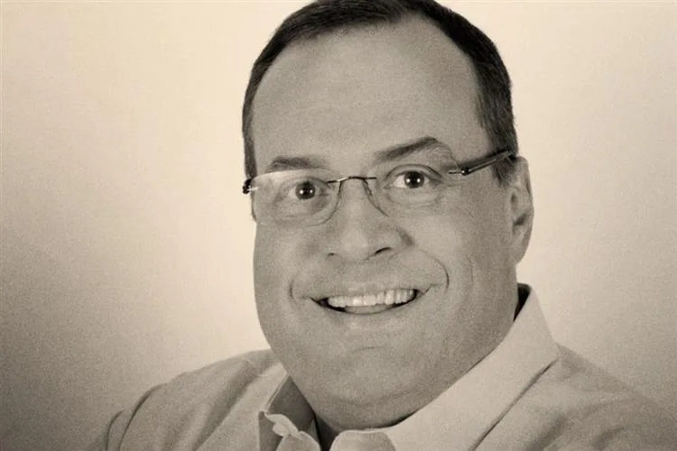 Morre o apresentador Paulo Soares, o Amigão, aos 63 anos