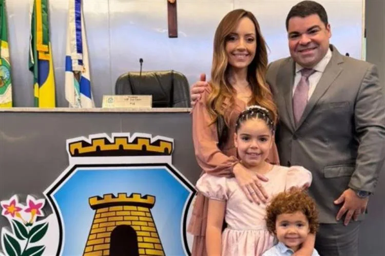 Olga e Eugênio Vasques prestigiam homenagem à filha, Maria Flor, na Câmara Municipal de Fortaleza