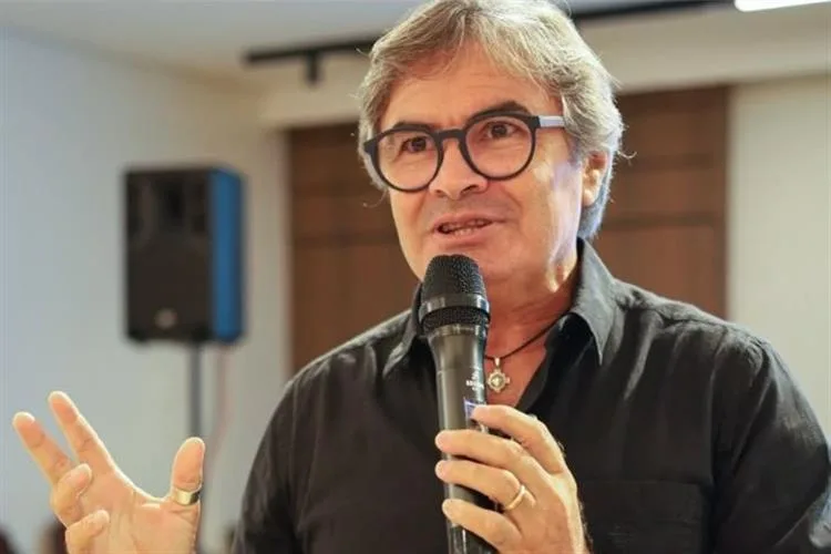 Rosier Alexandre inspira no documentário "O engraxate que escalou o Everest"