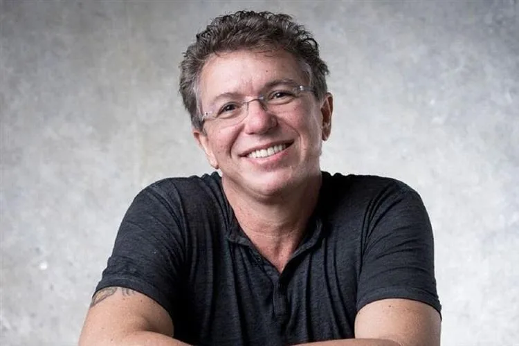 Boninho troca SBT por Record e lança reality milionário em 2026