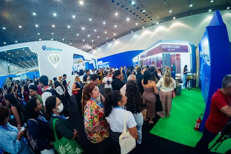 Feira do Empreendedor e Siará Tech Summit atraem 30 mil pessoas no primeiro dia
