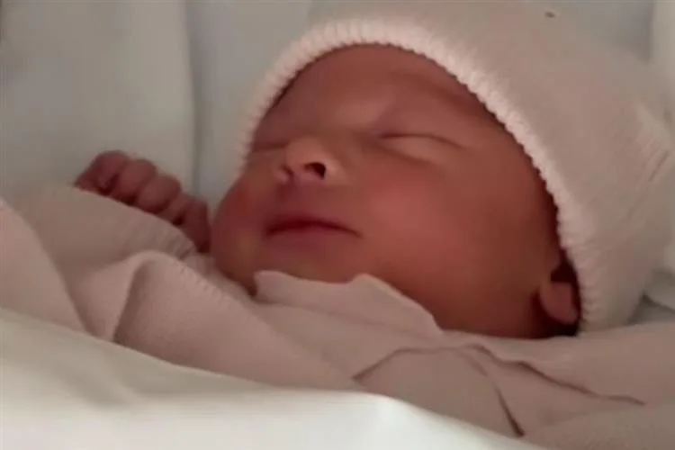 Maíra Cardi celebra alta da filha Eloah da UTI e compartilha momentos nas redes sociais