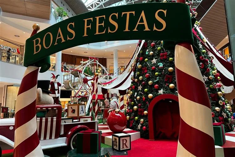 Shoppings RioMar dão início à temporada natalina com decorações interativas e atrações inéditas