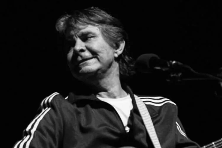 Lô Borges, um dos fundadores do Clube da Esquina, morre aos 73 anos