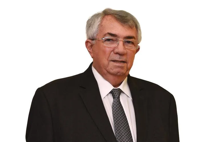 Roberto Macêdo deixa legado de seriedade e humanismo para as novas gerações