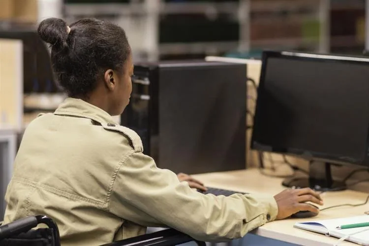 Inclusão e acessibilidade digital trilham futuro da educação