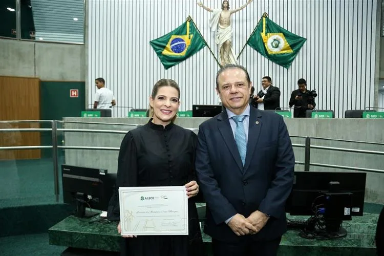 Alece homenageia cerimonialistas e profissionais de eventos
