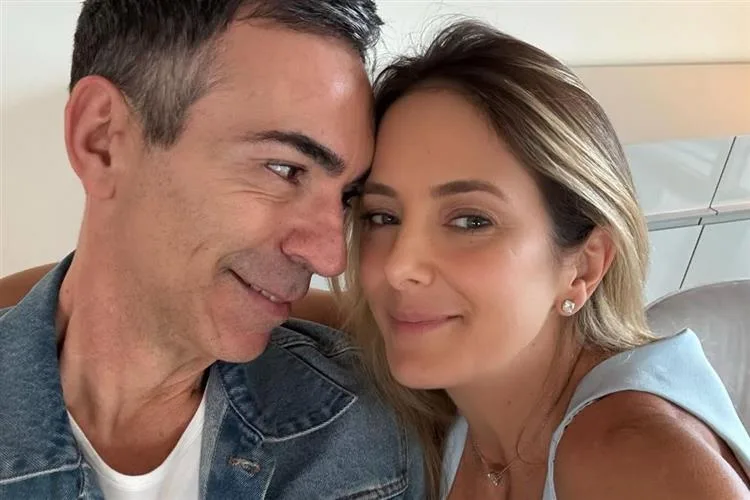 Ticiane Pinheiro fala sobre planos de aumentar a família e nova fase ao lado de César Tralli