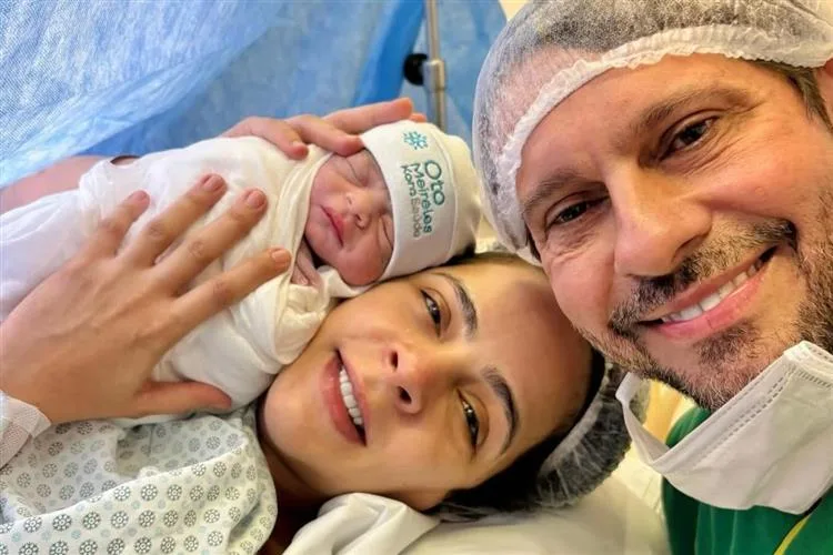 Nasce Gabriel para alegria da família de Hélio Winston Leitão e Juliana Brito