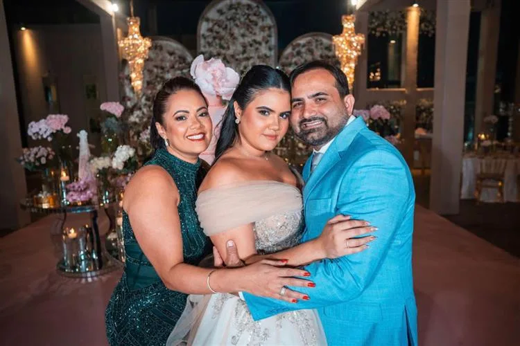 Marcus e Emanuelly Cavalcante armam um festão para celebrar os 15 anos de Anna Lethicia