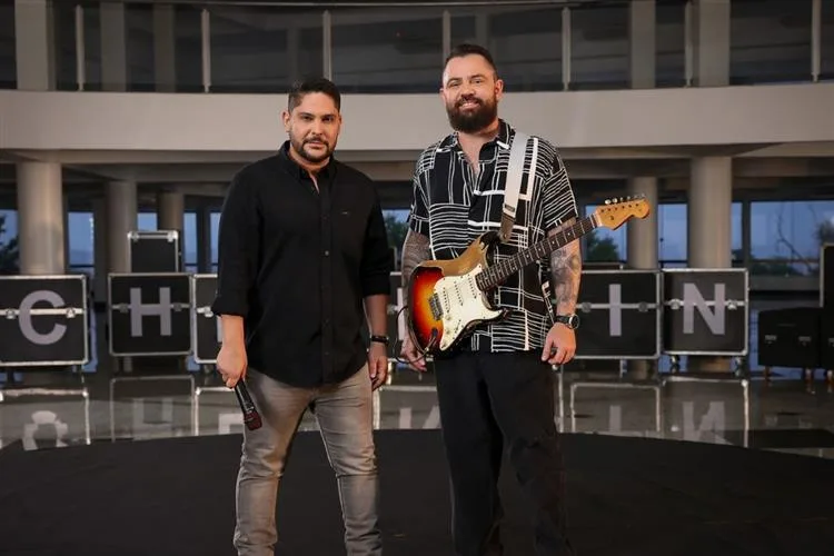 Fortaleza recebe turnê de 20 anos da dupla Jorge & Mateus