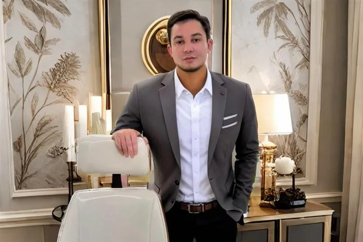 Dr. João Oliveira se torna referência em harmonização facial com resultados naturais e seguros.