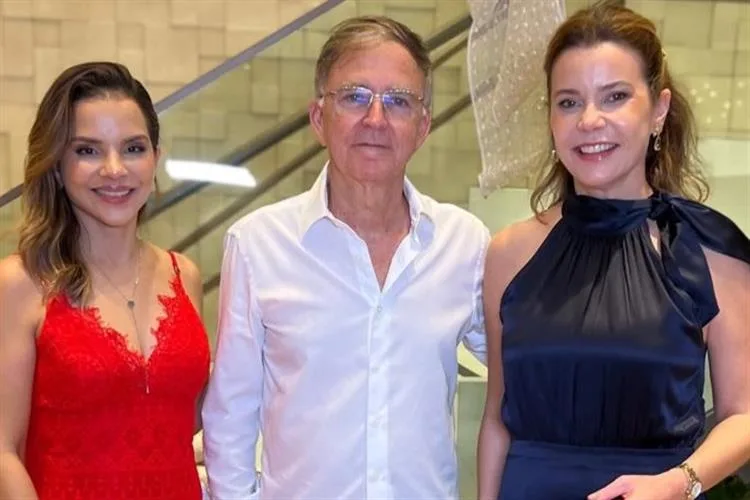 Viviane Martins, Haim Erel e Vanessa Mombach realizam confraternização natalina da Clínica Essence