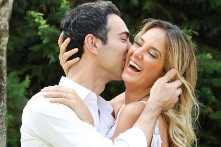 César Tralli e Ticiane Pinheiro celebram oito anos de casamento