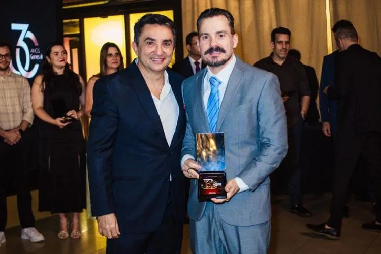 Gomes de Matos celebra 30 anos com noite de homenagens e emoção no Viriato