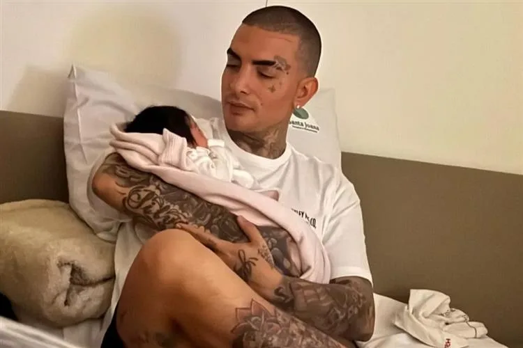 MC Guimê anuncia nascimento da 1ª filha: “Chegada da nossa promessa”