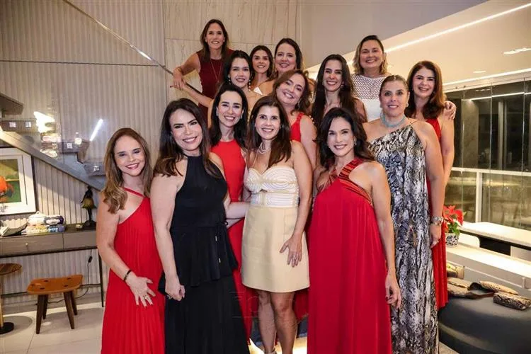 Ana Virgínia Martins promove Natal das Mulheres da Construção