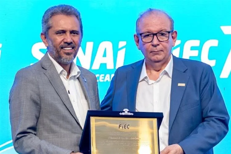 Ricardo Cavalcante recebe Elmano de Freitas em almoço tradicional na Casa da Indústria