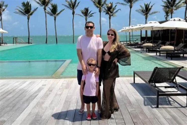 Larissa Alcântara inicia temporada de férias com a família