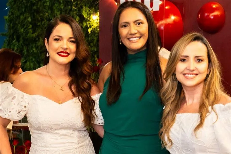 Casa Deep Recebe promove evento Especial Fim de Ano