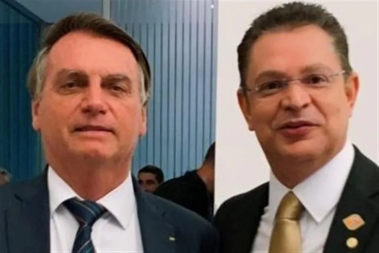 PF apreende R$ 430 mil em espécie na casa de líder do partido de Bolsonaro