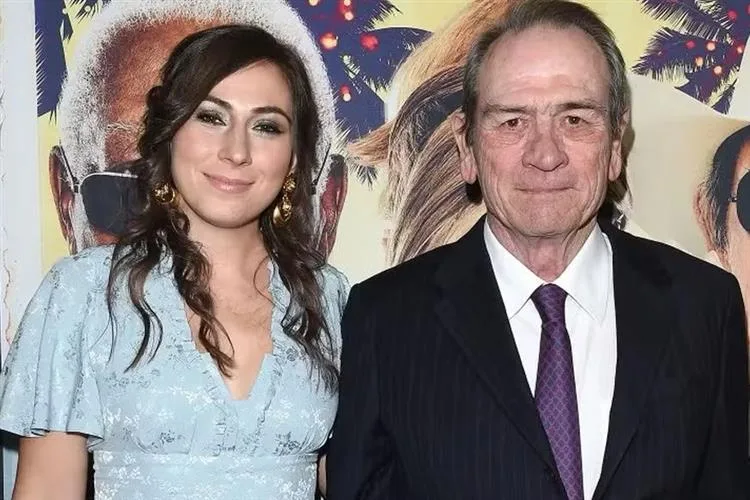 Filha de Tommy Lee Jones é encontrada morta em hotel de luxo na Califórnia