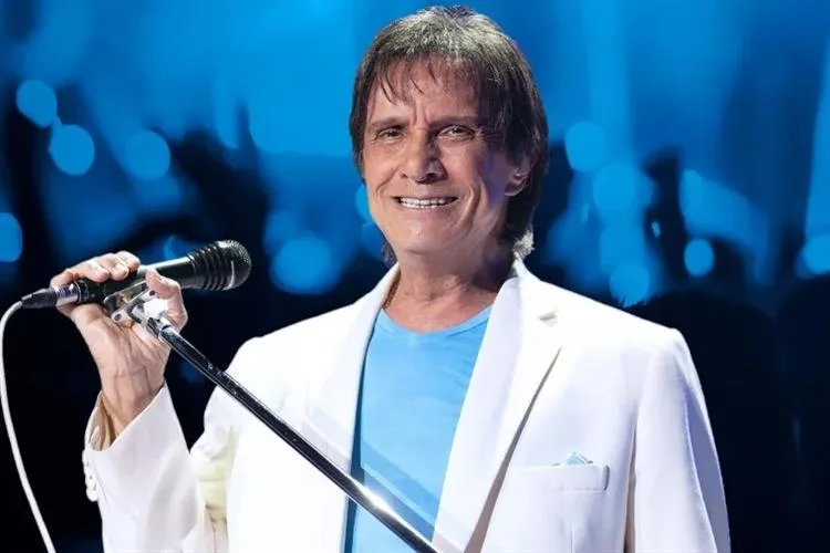 Roberto Carlos, 84, testa positivo para Covid-19 e não pode ir ao velório do amigo Genival Barros