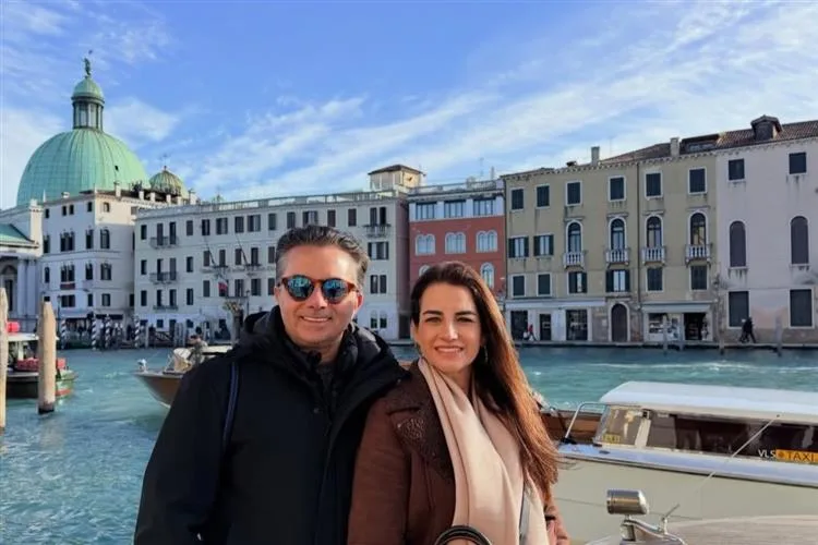Gisele e Pedro Ivo Frota apreciam a riqueza cultural europeia em família