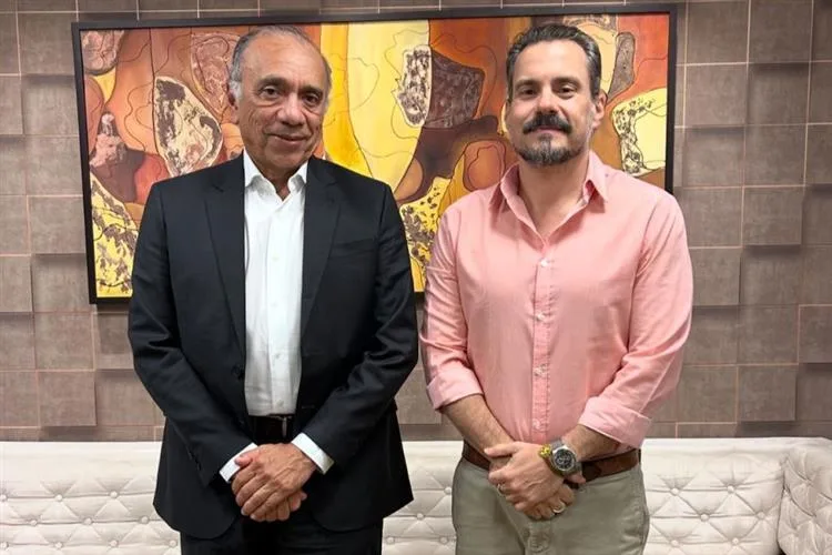Presidente da Enel Ceará visita Grupo Cidade de Comunicação