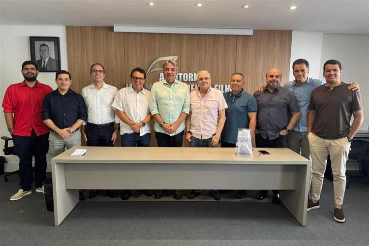 Carlos Gualter Lucena é eleito presidente do SINDESP/CE