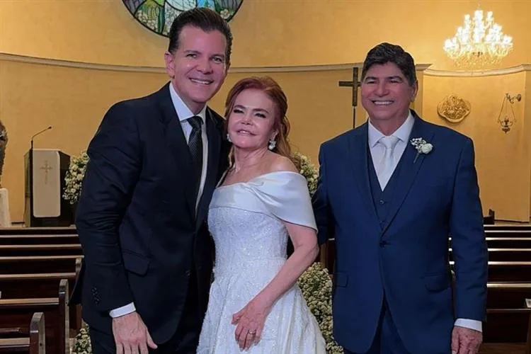 Meire Marcy e Rui oficializam união pela lei de Deus