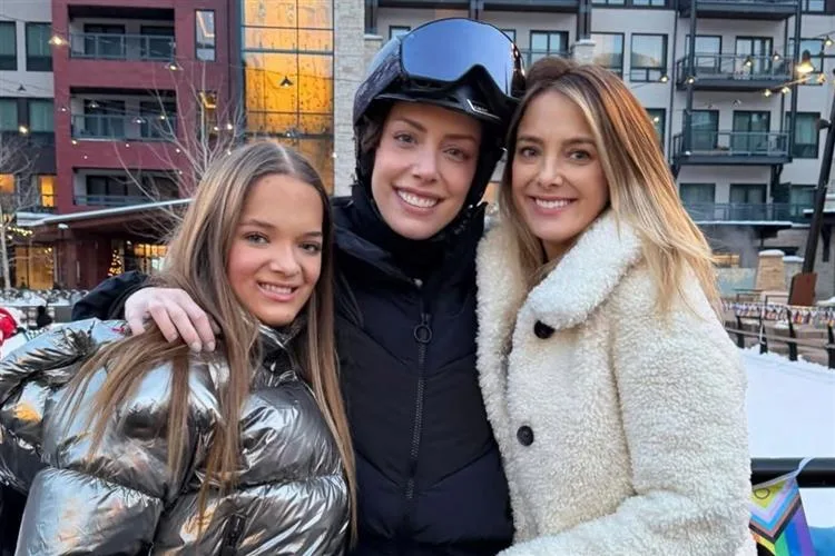 Ticiane Pinheiro e Fabiana Justus pegam a rota de Aspen para temporada de esqui