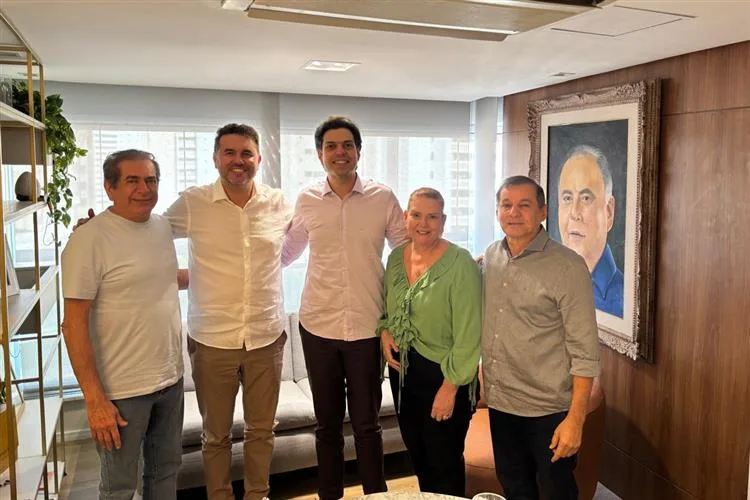 União Progressista do Ceará decide apoiar reeleição de Elmano ao Governo