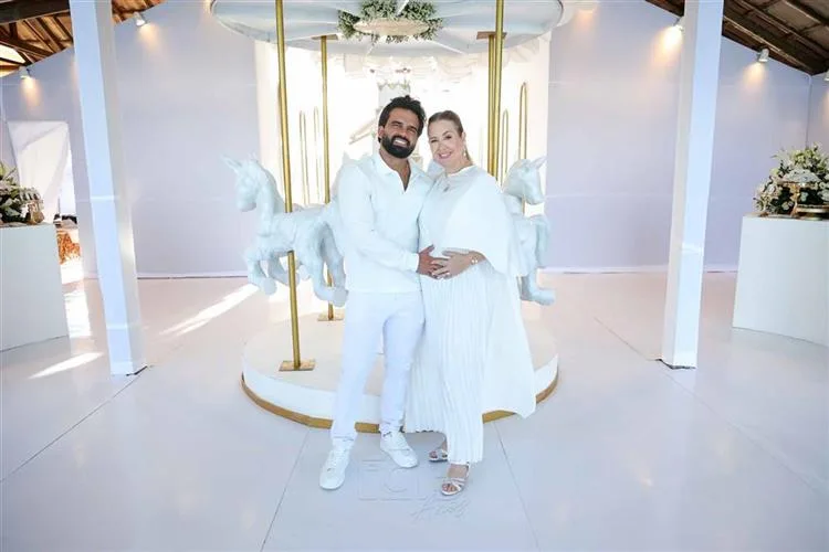 Patrícia Leitte e Lucas Teixeira descobrem que Isaac Lucca vem aí