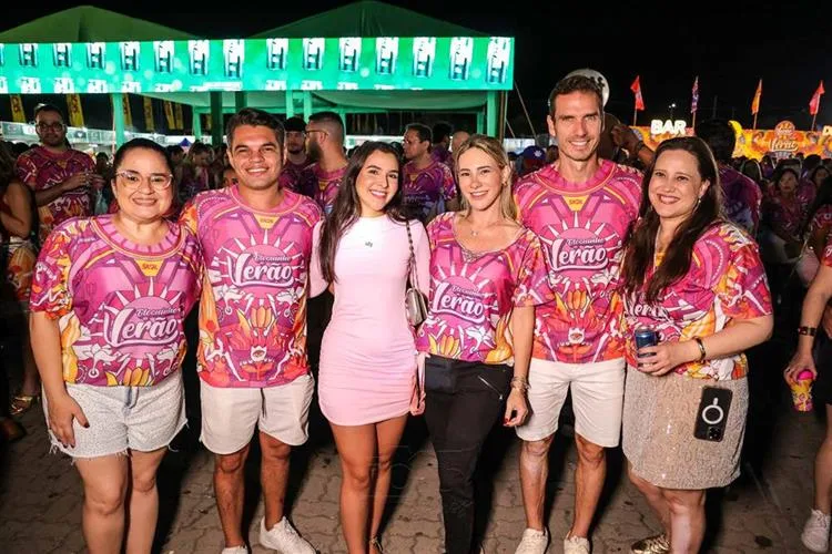 Bell Marques agita Bloquinho de Verão no Colosso