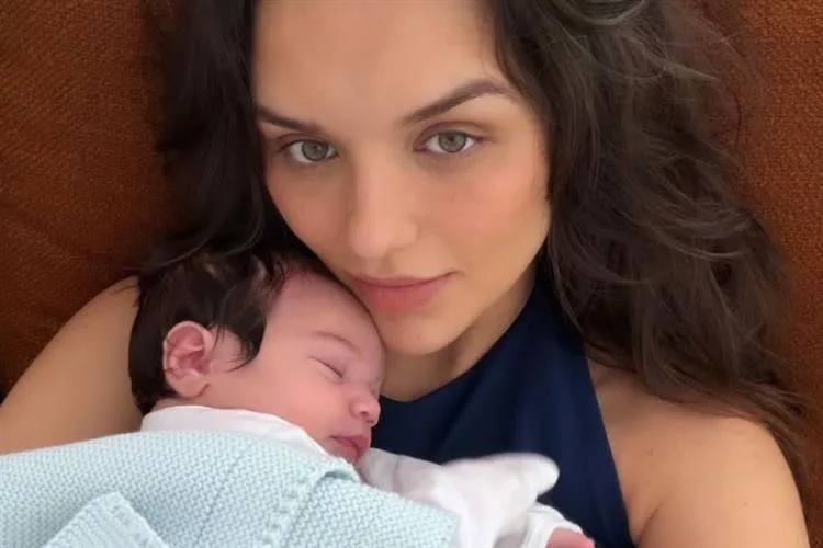 Rafa Kalimann compartilha novos registros da filha, Zuza, nas redes sociais