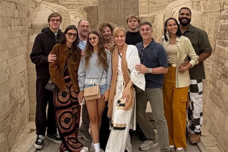 Angélica e Luciano Huck transformam a viagem ao Egito em em roteiro de memórias em família