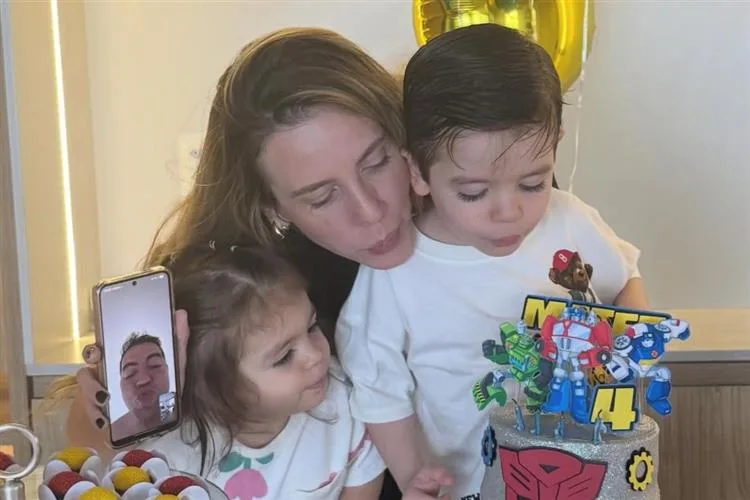 Jade Romero e Marcelo Paz celebram os quatro aninhos do filho Mateo