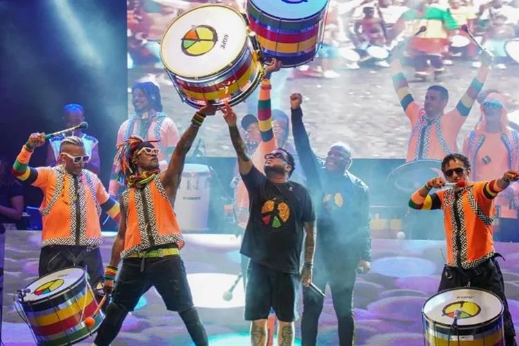 89 FM apresenta programação especial no Carnaval