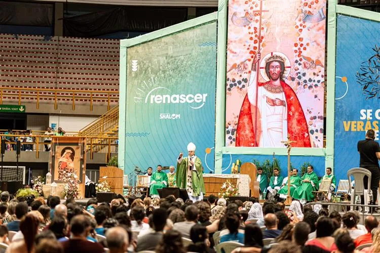 Renascer 2026 celebra 40 anos com fé e solidariedade durante o Carnaval em Fortaleza