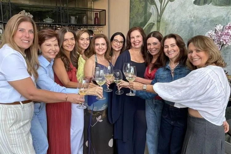 Genna Campos comemora a nova idade em surpresa especial