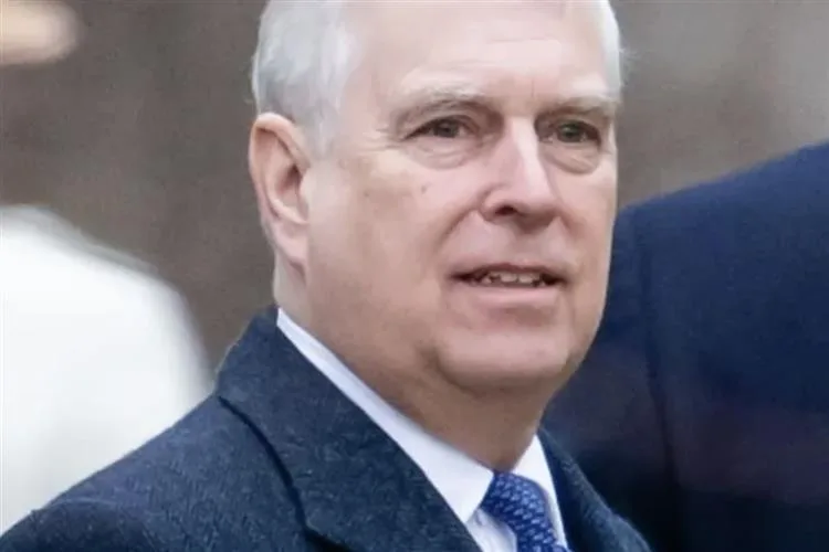 URGENTE: Ex-príncipe Andrew, irmão de Charles III, é preso no Reino Unido