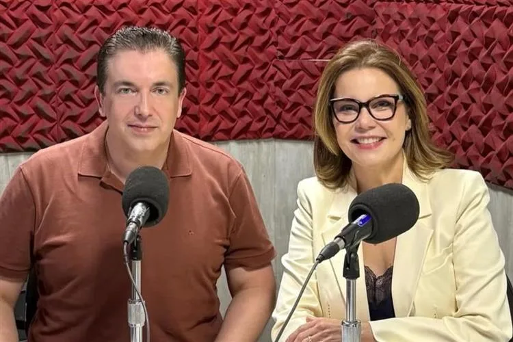 Dra. Vanessa Mombach participa do programa Diálogo Aberto na AM Cidade 860