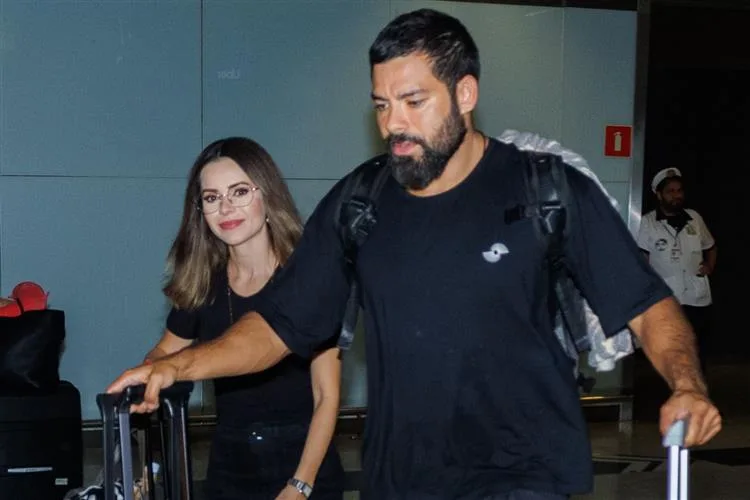 Sandy e Pedro Andrade vivem romance discreto que ganhou novos capítulos públicos