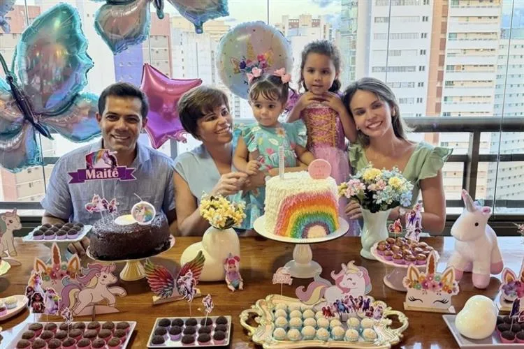 Gabriela Aguiar e Cláudio Leite celebram o aniversário da filha Maitê