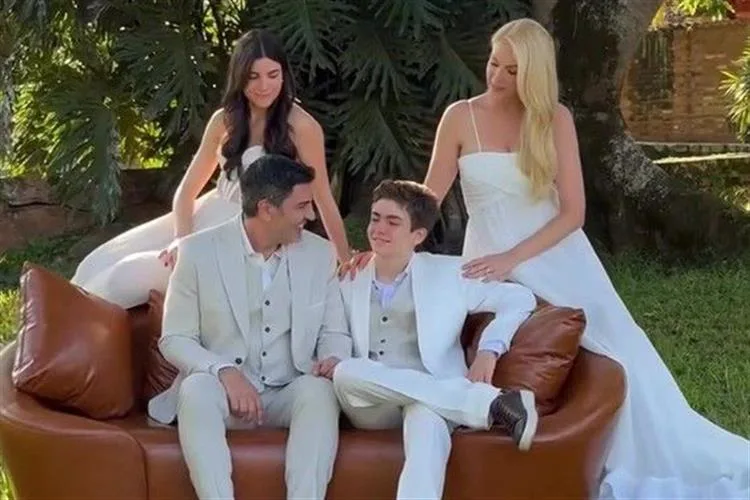 Ana Hickmann e Edu Guedes fazem ensaio pré-wedding com os filhos